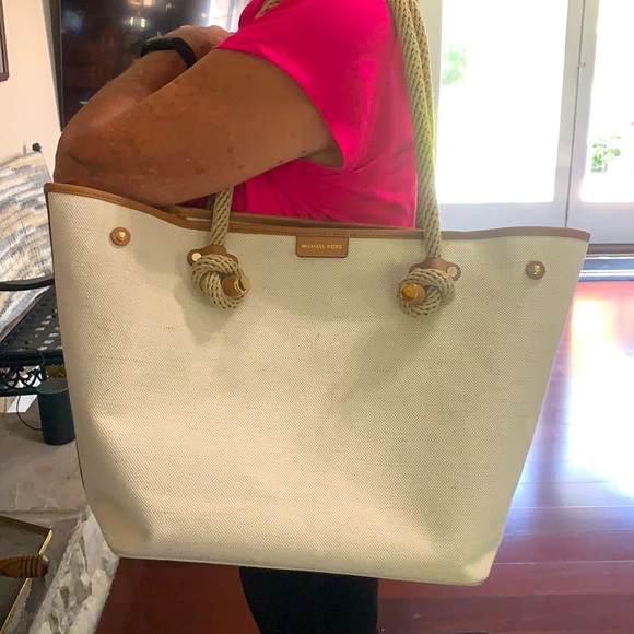 MICHAEL KORS LARGE BEACH BAG PURSE - Picture 6 of 8